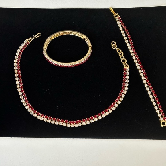 3 piece vintage Monet rhinestone cystal set - Picture 9 of 12